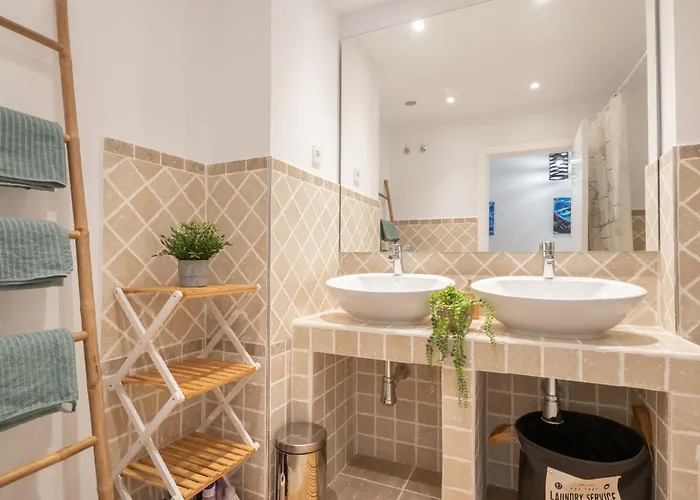 Sunset Golf Gold - Happy Apartman